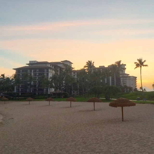 pastel sunset behind the Beach Villas at Ko Olina. If you want to stay in Ko Olina but don't have much of a budget for it, this Ko Olina hotel is likely your best bet.
