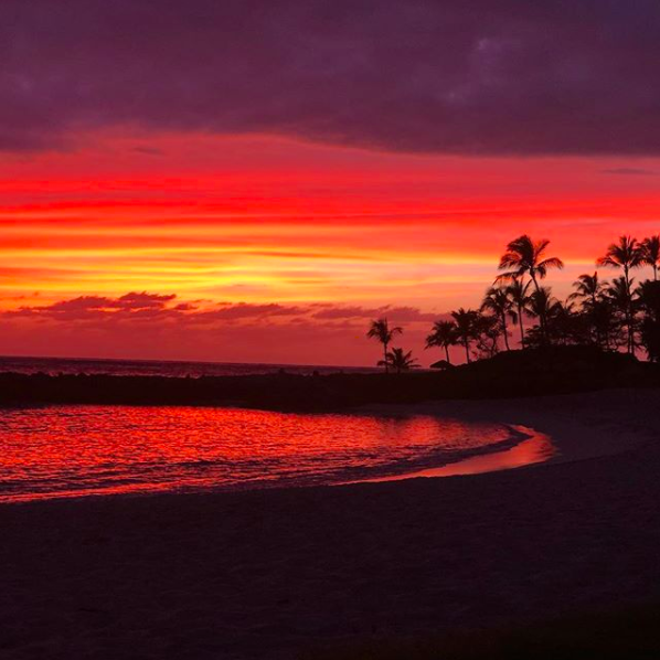 Ko Olina is a little tourist hub on the West Side of Oahu, Hawaii. And while it might not looking like there are a lot of things to do in Ko Olina at first, looks can be deceiving. There's quite a lot to do in this little tourist hub -- starting with watching stunning sunsets.